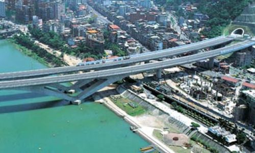 Bih-tan Bridge and Hsin Tien Tunnel